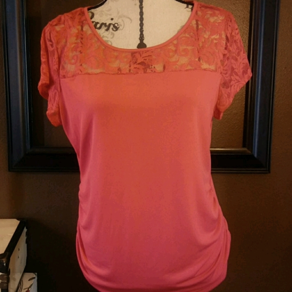 Cute ruched side pink top